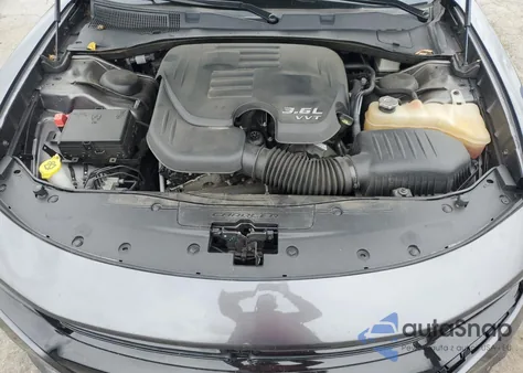 2019 Dodge Charger Sxt z USA, uszkodzony, nr VIN 2C3CDXJG7KH730383